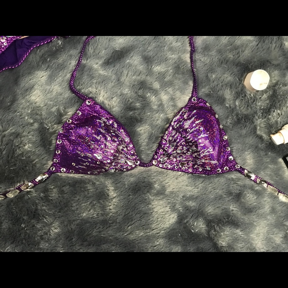 Competition bikini - Picture 3 of 8